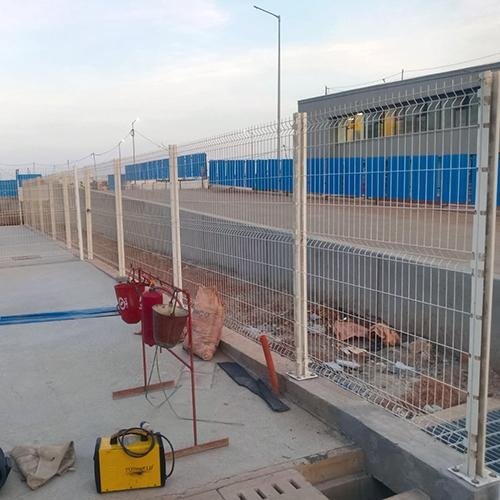 V-Bend Fencing Supply & Installation - Coral Drugs